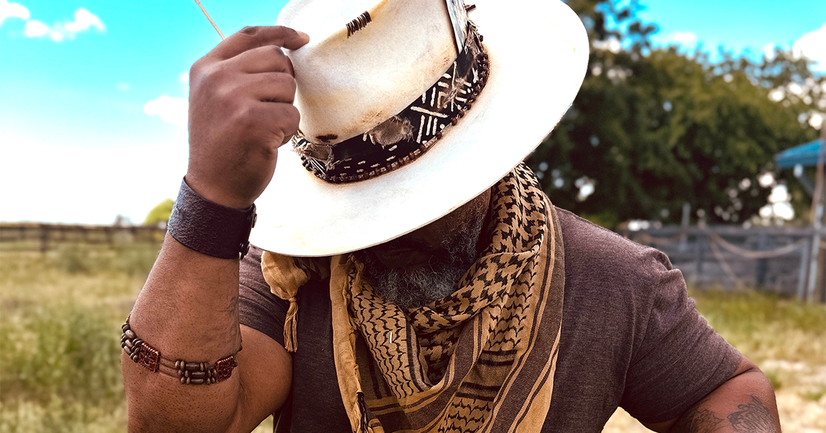 Alpha Fashionista - Wide Brim Hats, Panama Hats, Trucker Hats